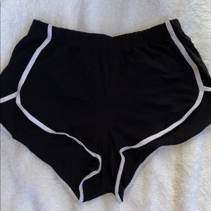 black and white aeropostale shorts